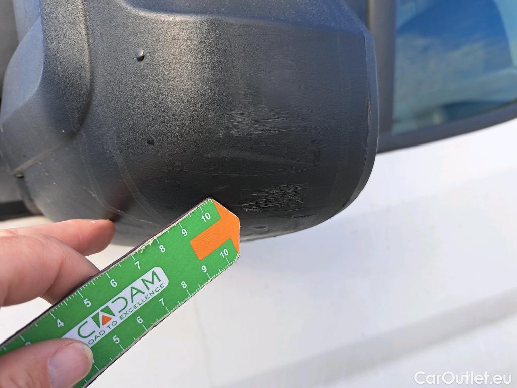  Opel  Movano OPEL  / 2021 / 4P / furgón  Base L2H2 3.5T 2.2 BHDi 88kW #44