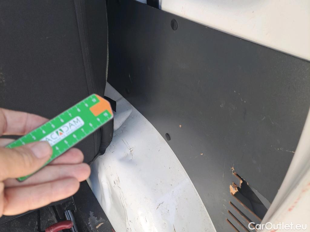  Citroen  Jumpy CITROEN  / 2016 / 4P / combi Combi Talla M BlueHDi 120 S&S Confort #26