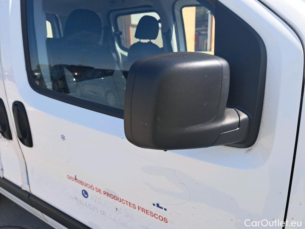  Fiat  Fiorino FIAT  / 2016 / 4P / combi Combi SX N1 1.3 Mjet 59kW (80CV) #21