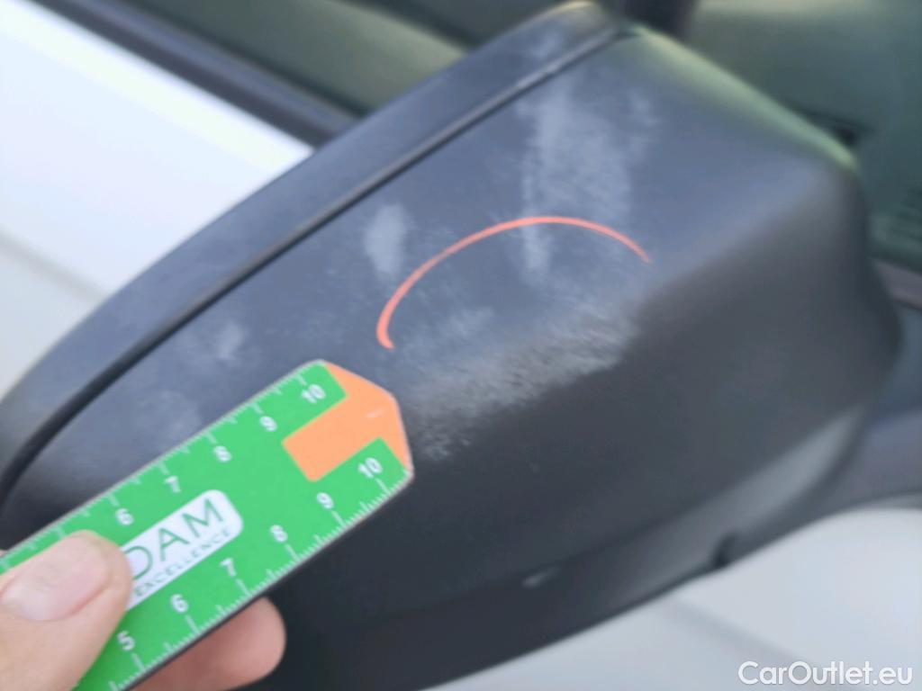  Ford  Transit FORD  Courier/2014/4P/furgón der.turis Van 1.5 TDCi 75kW Trend #32