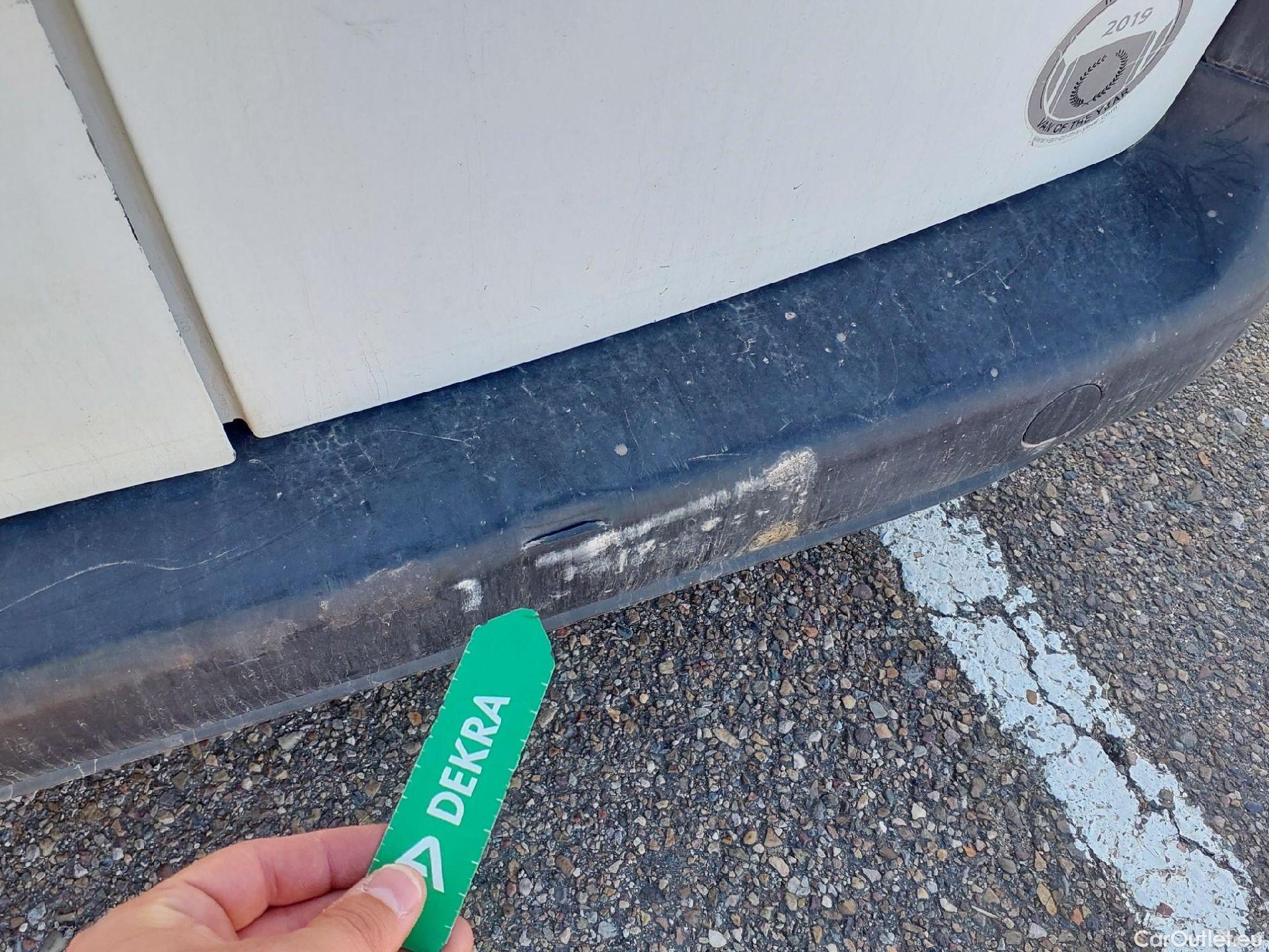  Opel  Combo OPEL  / 2018 / 3P / furgón derivado de turismo 1.6 TD S/S 74kW(100CV) Express L H1 1000 #18