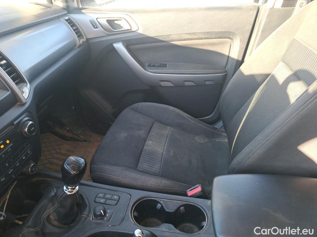  Ford  Ranger FORD  / 2019 / 4P / pickup doble cabina 2.0 Ecoblue 125kW 4x4 Doble Cab. XLT S/S #10