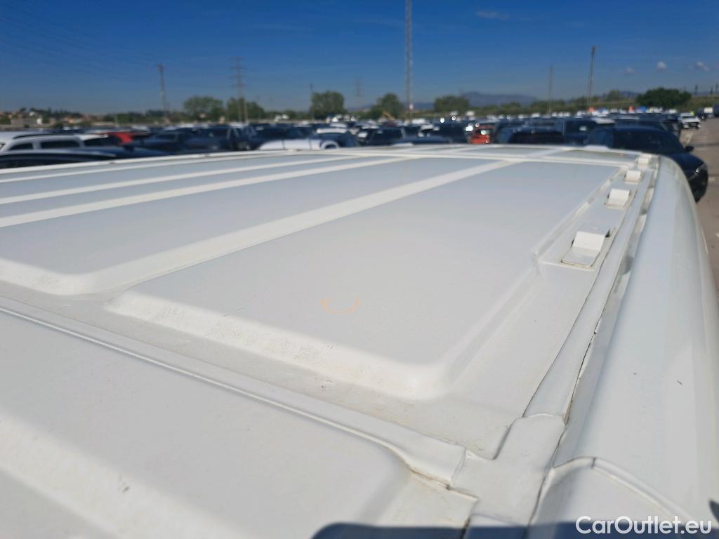  Opel  Vivaro OPEL  / 2019 / 4P / furgón 1.5 Diésel 88kW (120CV) M Std Select #3