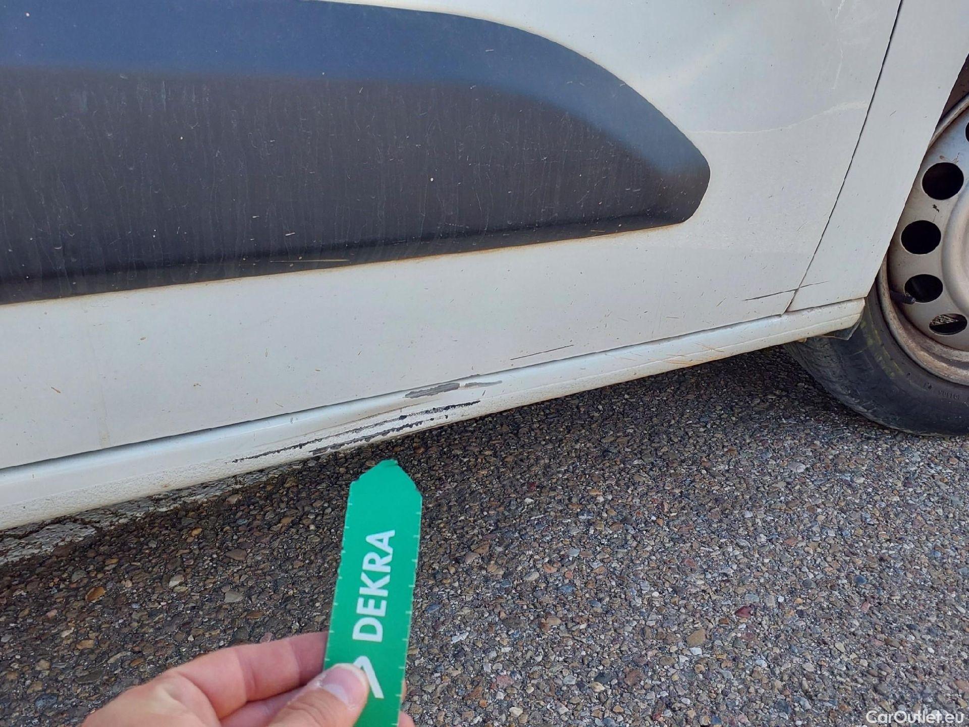  Opel  Combo OPEL  / 2018 / 3P / furgón derivado de turismo 1.6 TD S/S 74kW(100CV) Express L H1 1000 #30