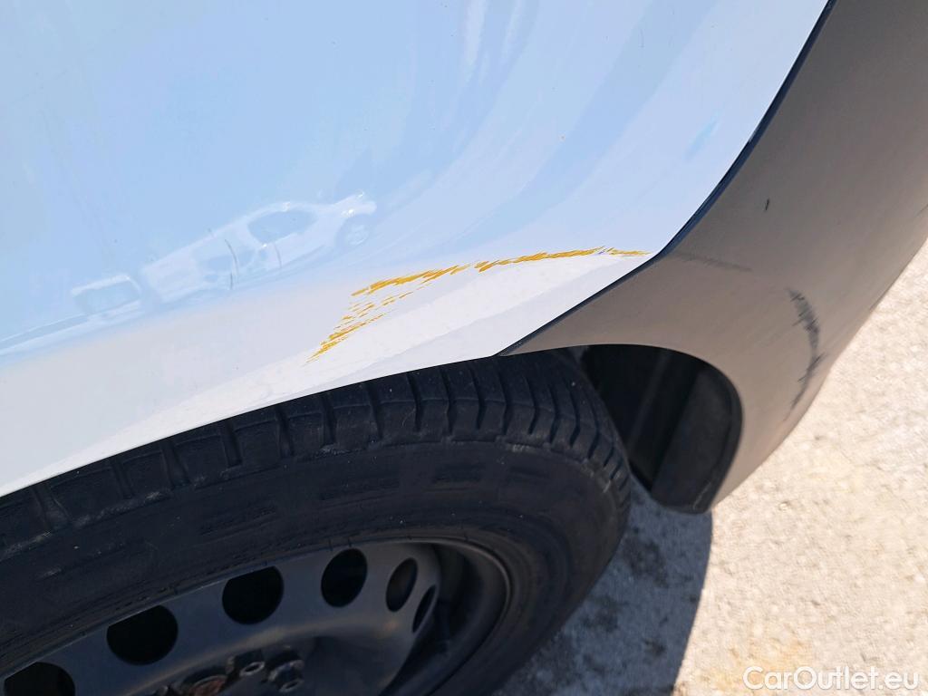  Mercedes  Vito MERCEDES-BENZ  / 2014 / 4P / furgón 111 CDI Larga #23