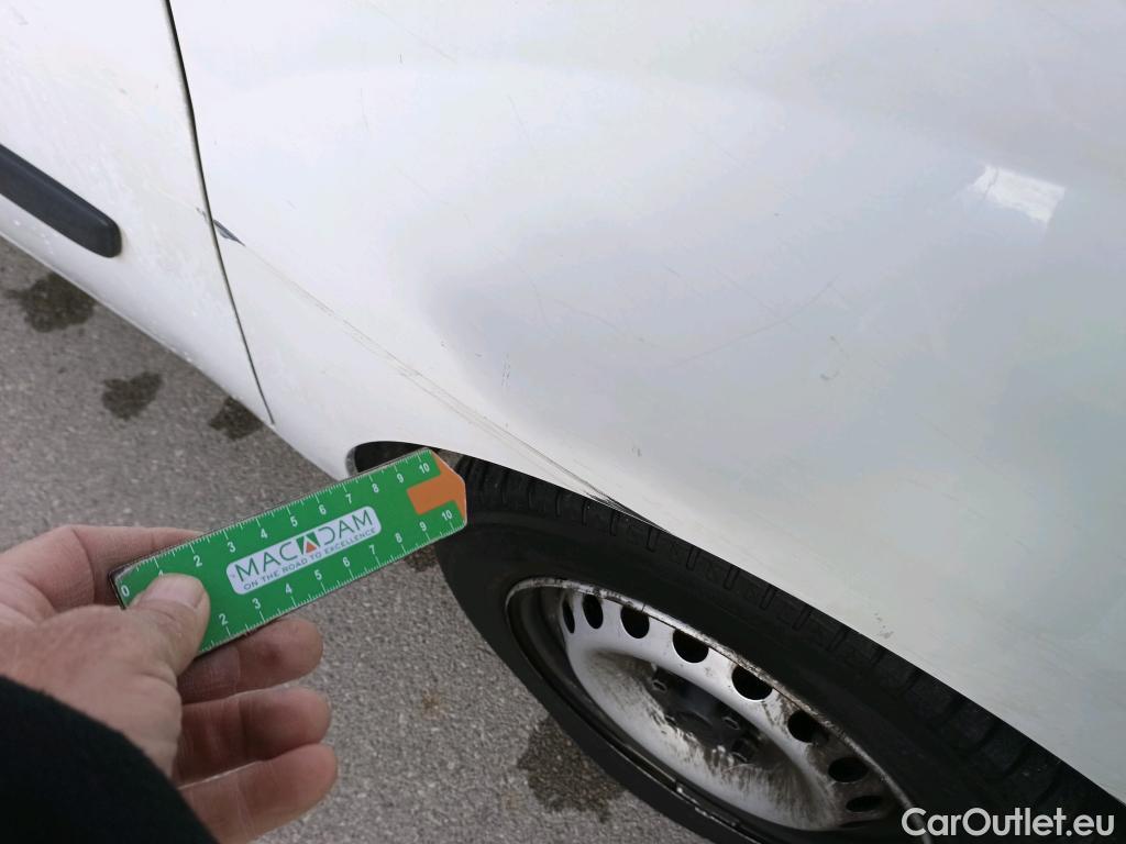  Renault  Kangoo RENAULT  Furgón/2013/3P/furgón derivado de turismo Profesional dCi 55 kW (75 CV) #18