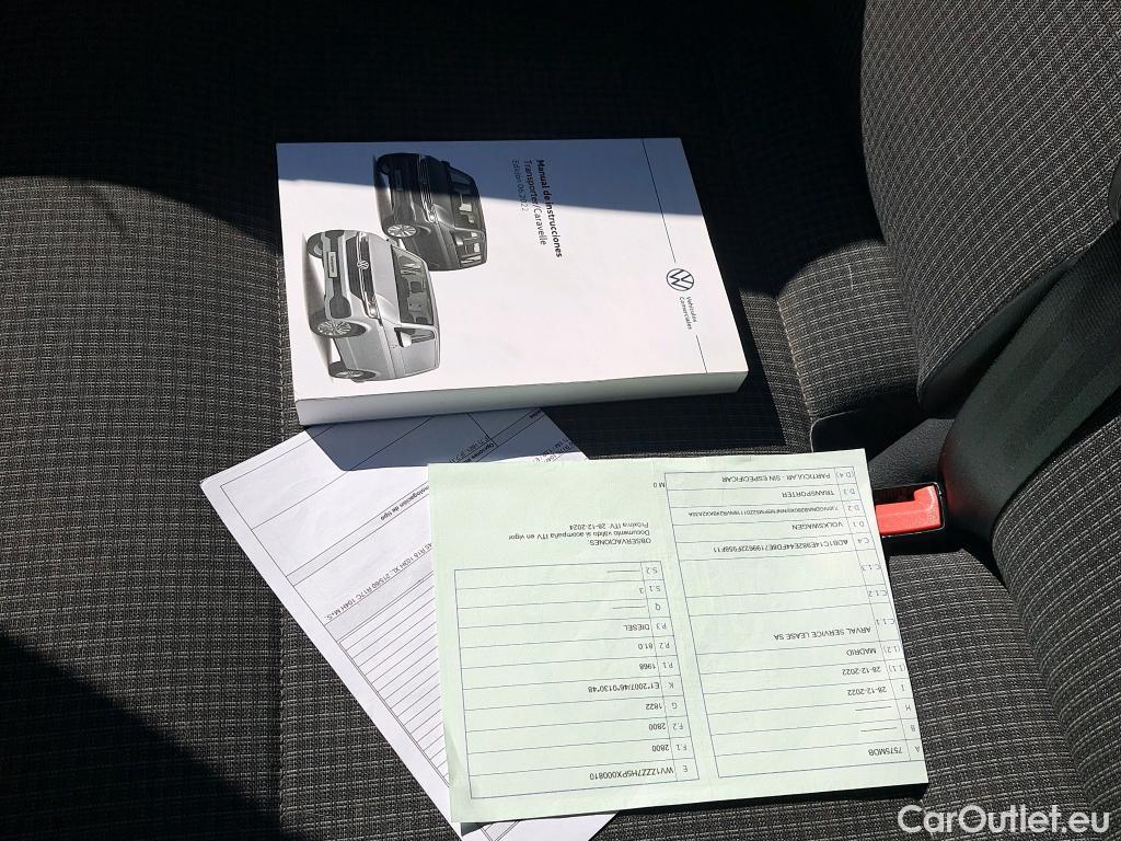  Volkswagen  Transporter  / 2020 / 4P / furgón Corto TN 2.0 TDI 81kW (110CV) #3