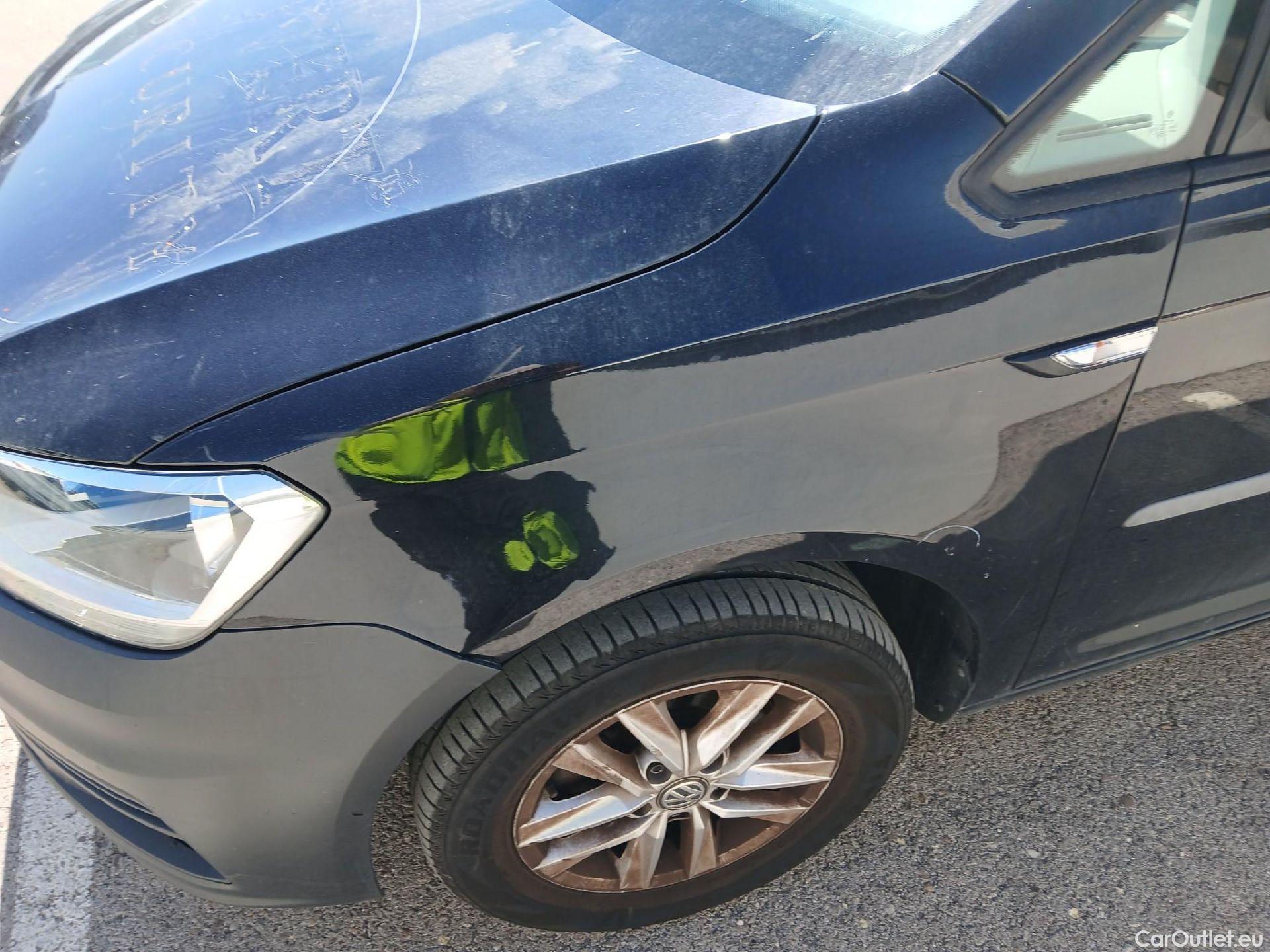  Volkswagen  Caddy VOLKSWAGEN  / 2015 / 4P / furgón derivado de turismo Profesional Furgón 2.0 TDI 55kW BMT #26