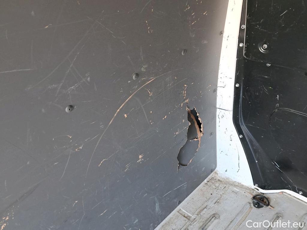  Volkswagen  Transporter  / 2020 / 4P / furgón Corto TN 2.0 TDI 81kW (110CV) #11