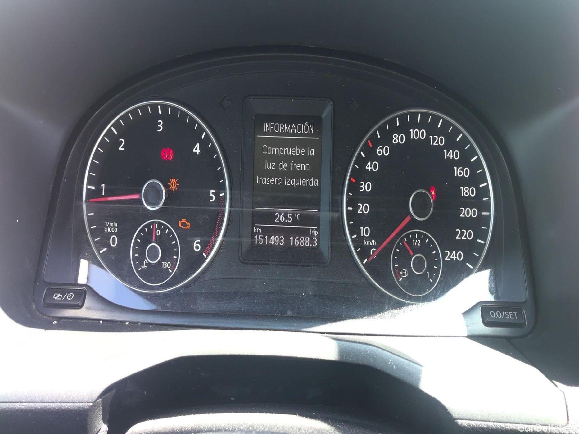  Volkswagen  Caddy VOLKSWAGEN  / 2015 / 4P / furgón derivado de turismo Profesional Furgón 2.0 TDI 55kW BMT #5