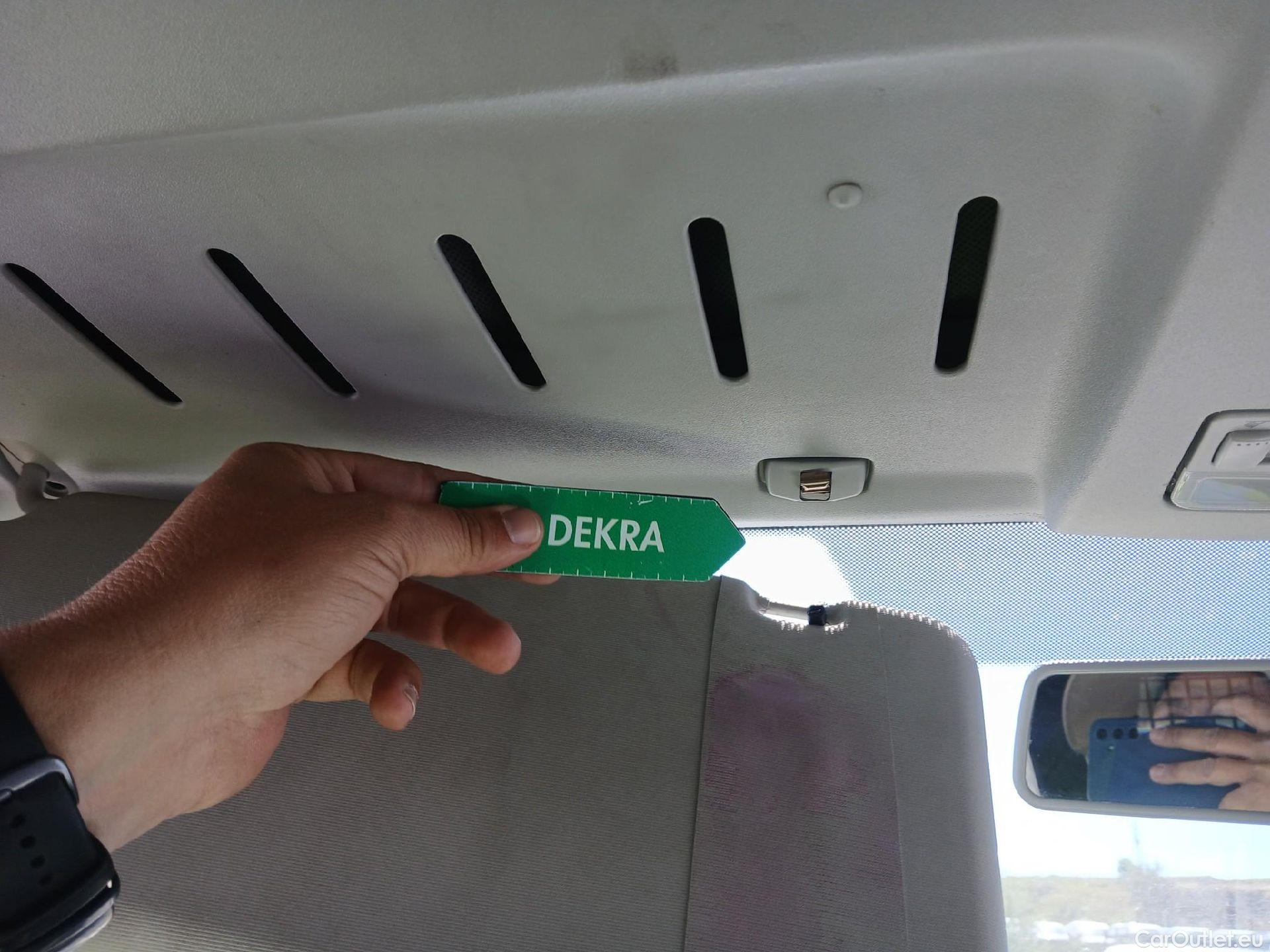  Volkswagen  Caddy VOLKSWAGEN  / 2015 / 4P / furgón derivado de turismo Profesional Furgón 2.0 TDI 55kW BMT #6