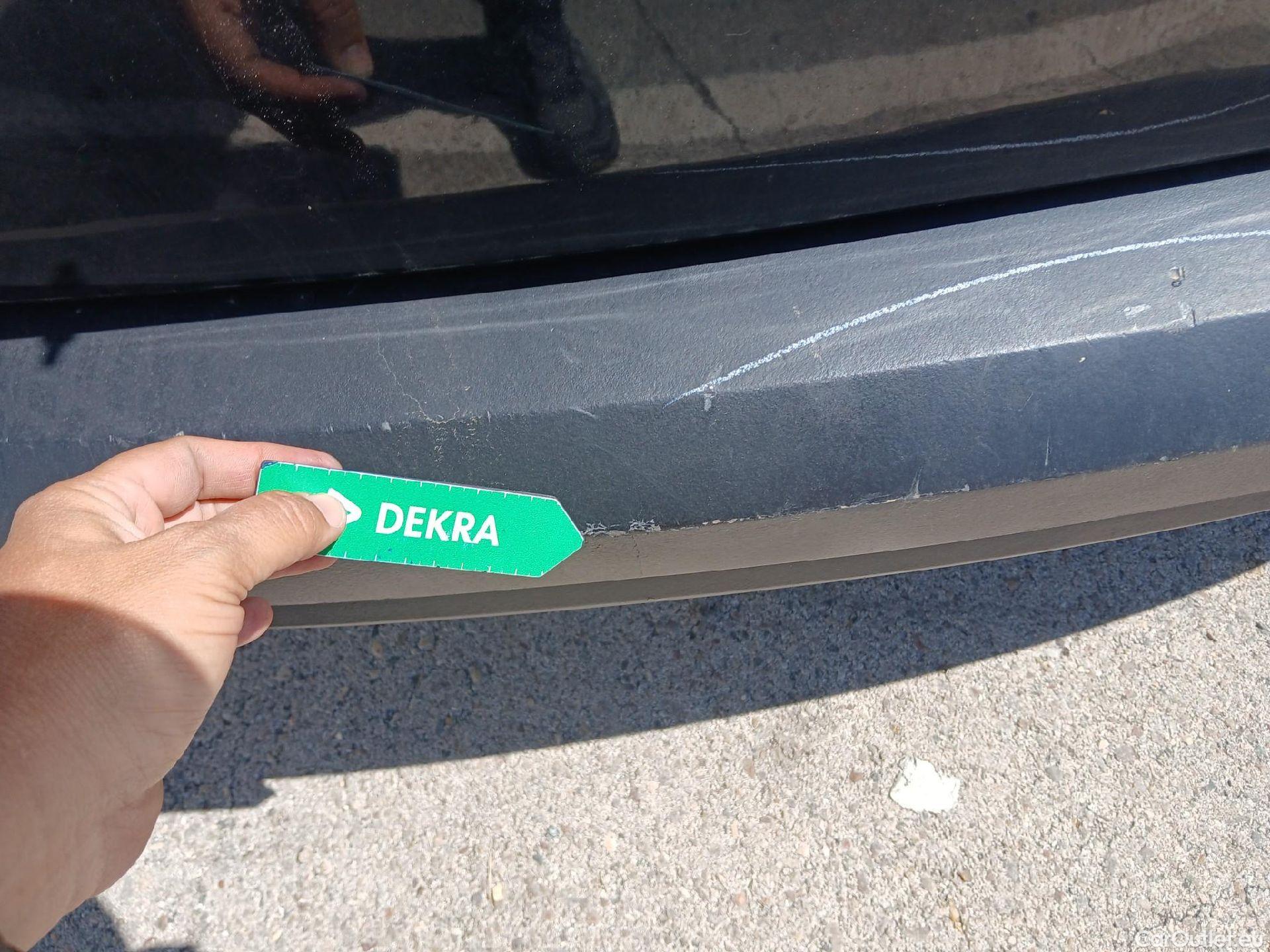  Volkswagen  Caddy VOLKSWAGEN  / 2015 / 4P / furgón derivado de turismo Profesional Furgón 2.0 TDI 55kW BMT #41