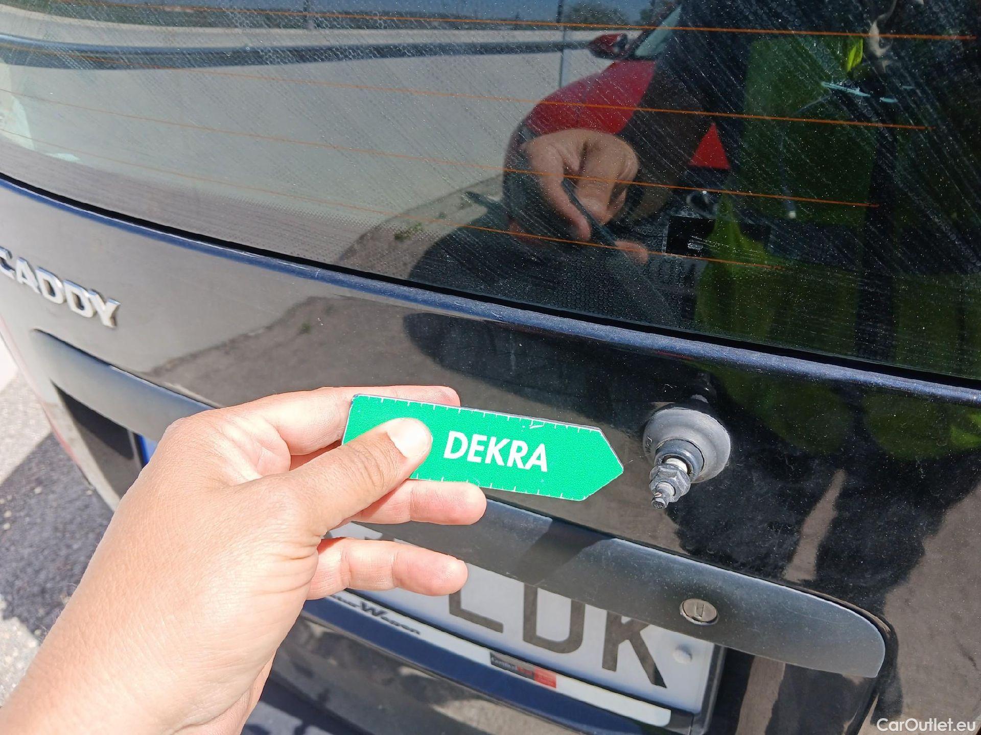  Volkswagen  Caddy VOLKSWAGEN  / 2015 / 4P / furgón derivado de turismo Profesional Furgón 2.0 TDI 55kW BMT #15