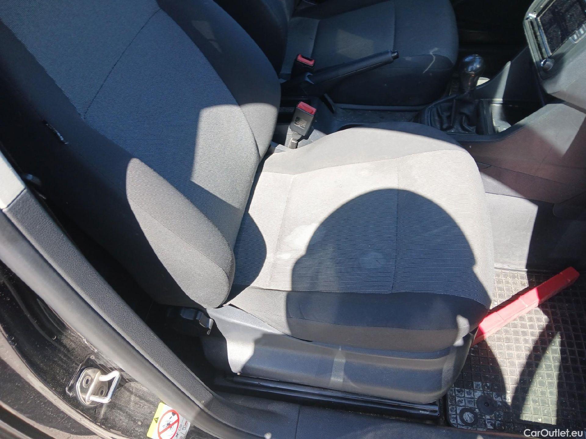  Volkswagen  Caddy VOLKSWAGEN  / 2015 / 4P / furgón derivado de turismo Profesional Furgón 2.0 TDI 55kW BMT #11