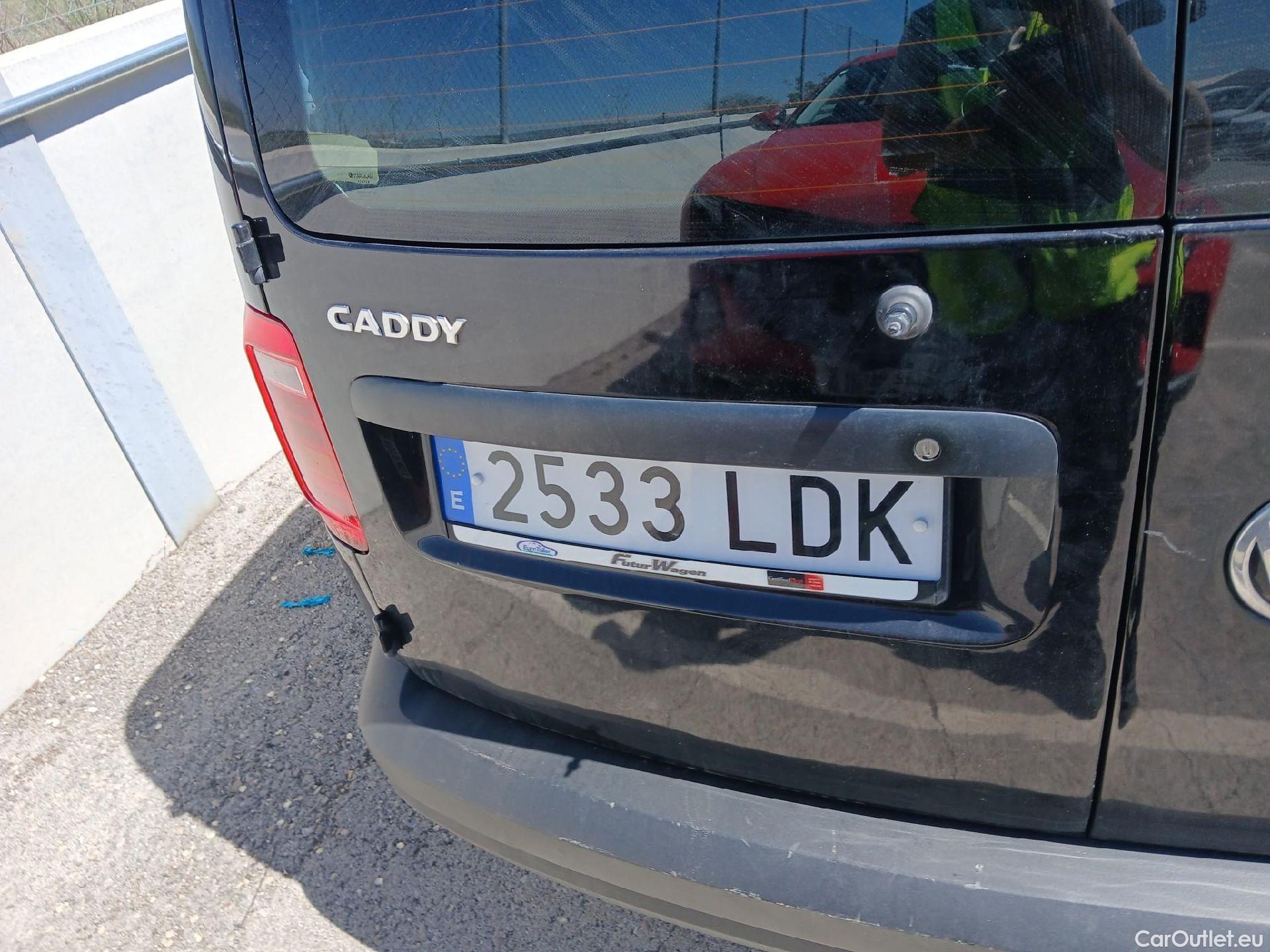  Volkswagen  Caddy VOLKSWAGEN  / 2015 / 4P / furgón derivado de turismo Profesional Furgón 2.0 TDI 55kW BMT #14