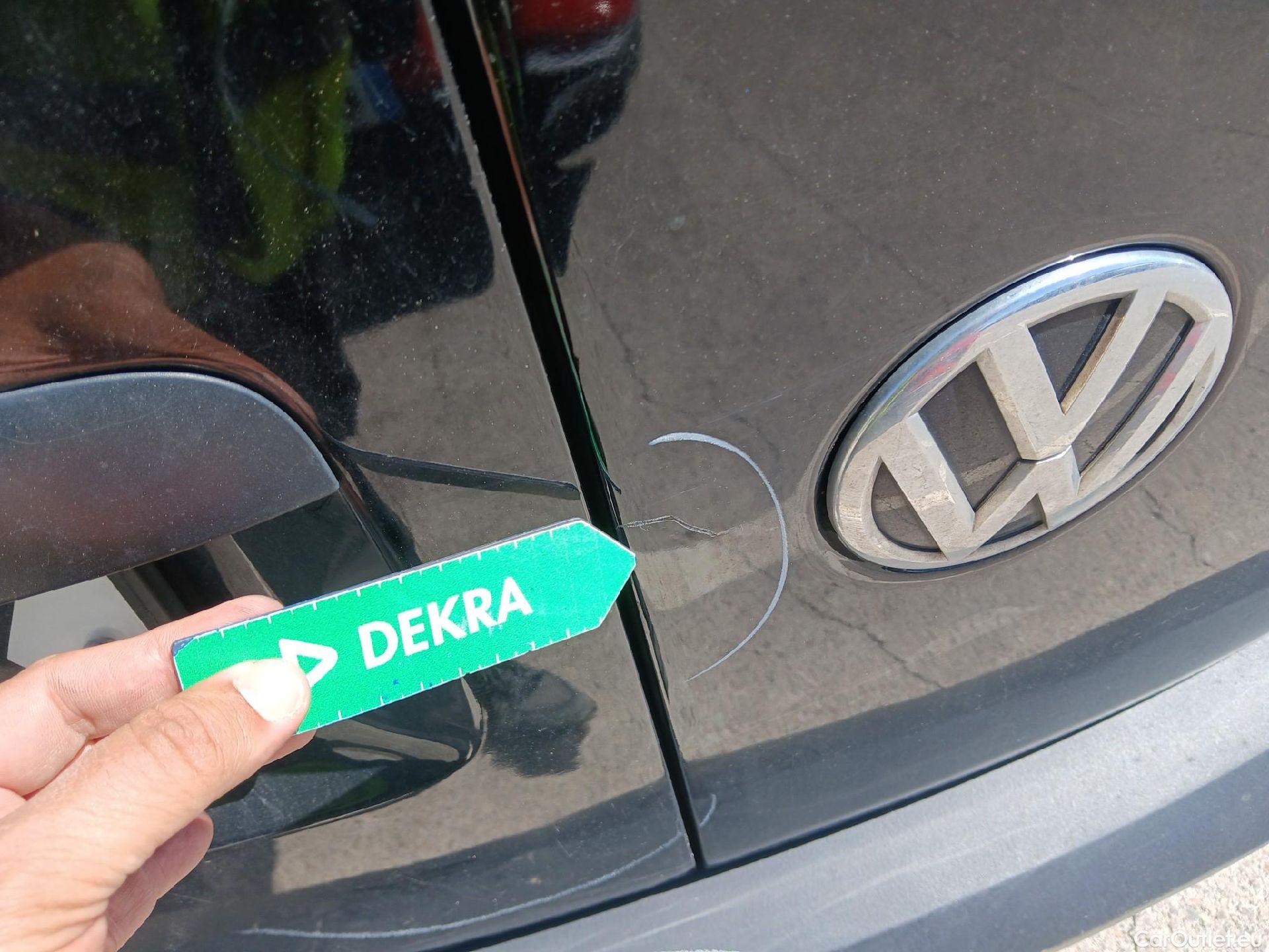  Volkswagen  Caddy VOLKSWAGEN  / 2015 / 4P / furgón derivado de turismo Profesional Furgón 2.0 TDI 55kW BMT #44