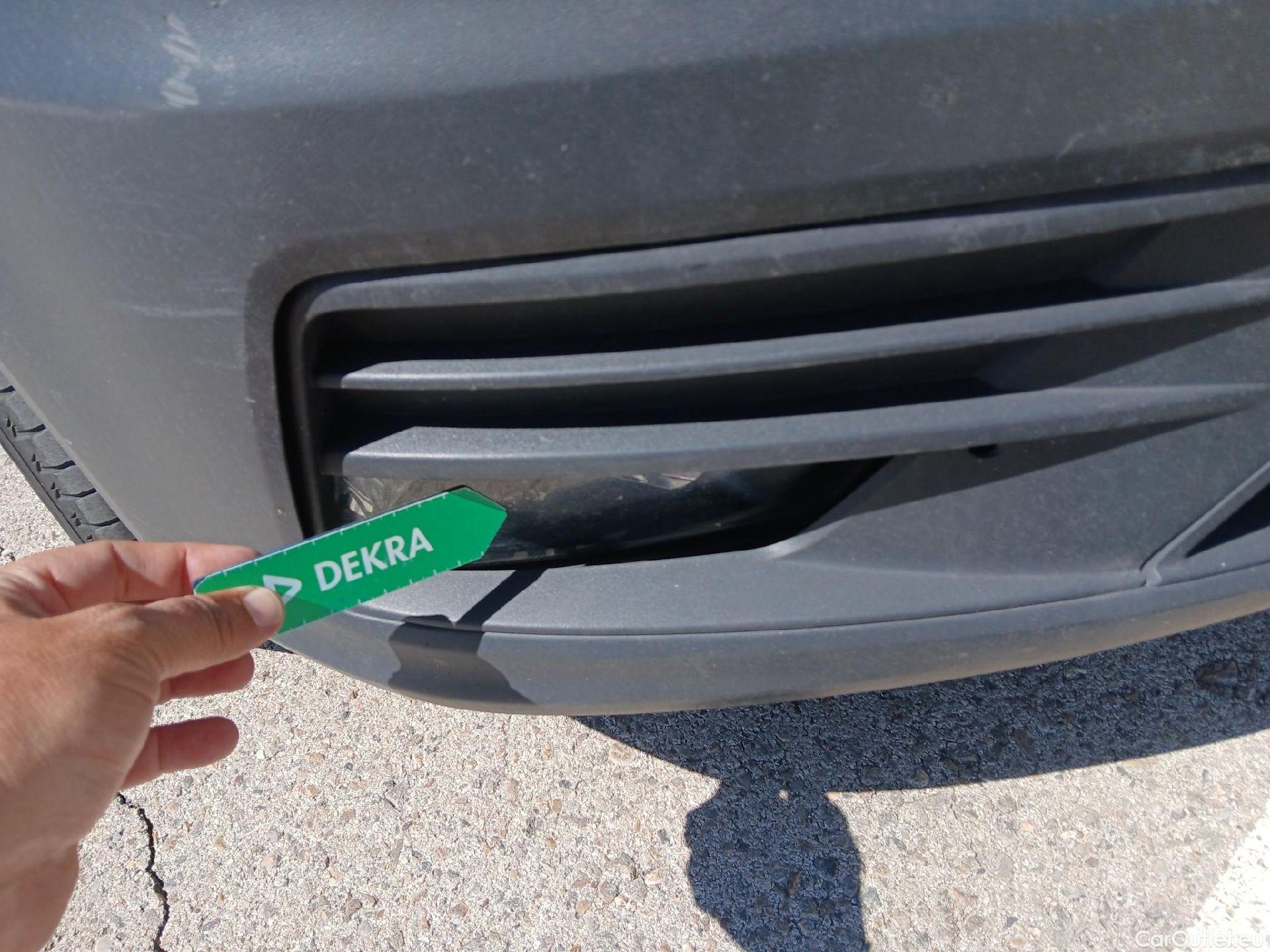  Volkswagen  Caddy VOLKSWAGEN  / 2015 / 4P / furgón derivado de turismo Profesional Furgón 2.0 TDI 55kW BMT #23