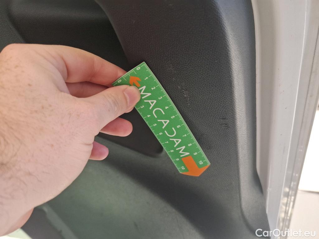  Citroen  C4  Berline Feel Nav Business R 1.5 BlueHDI 110CV BVM6 E6d #31