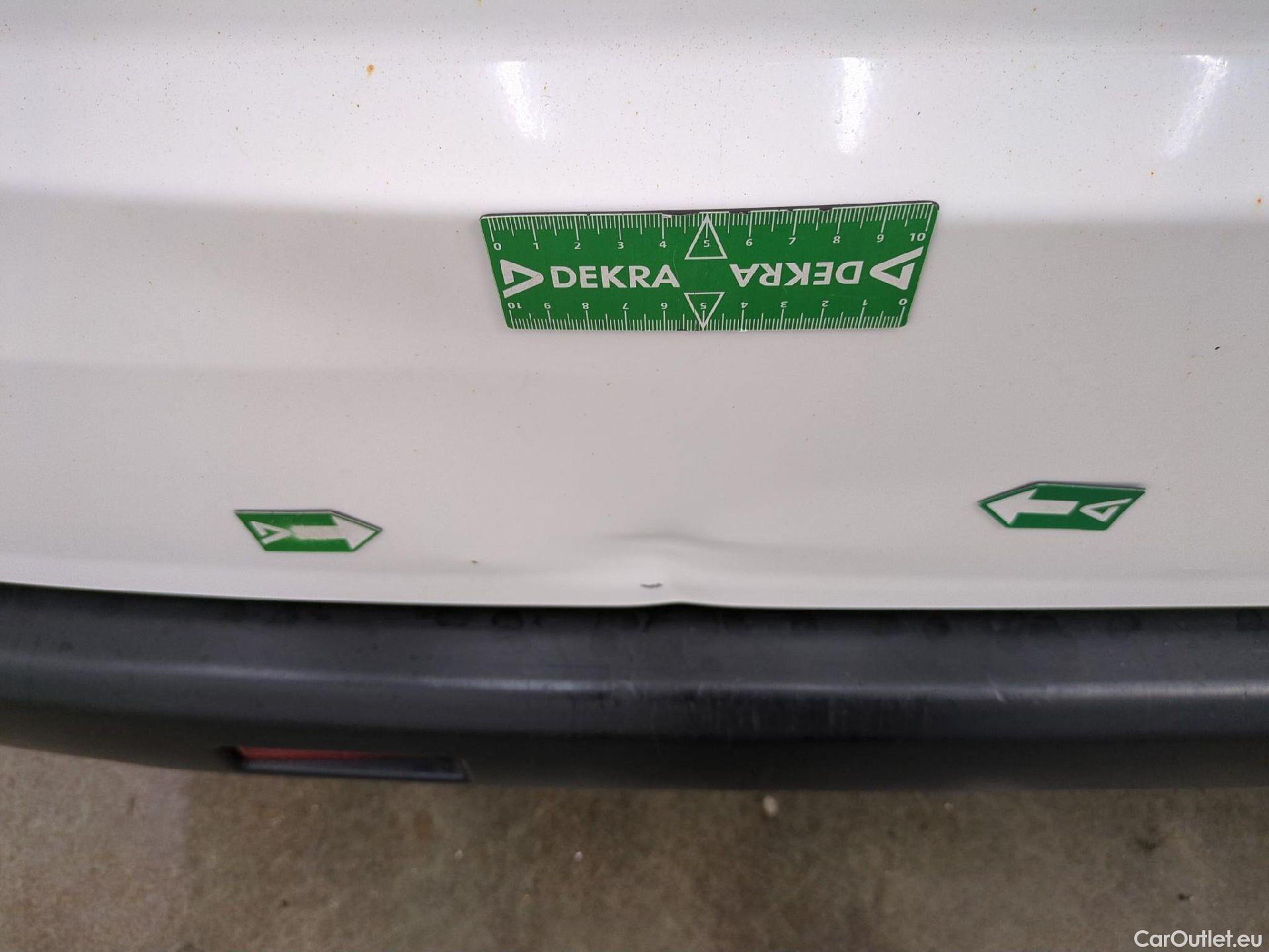  Nissan  NV200 NISSAN  VU 4p Fourgon 1,5L dCi 90ch Business #46