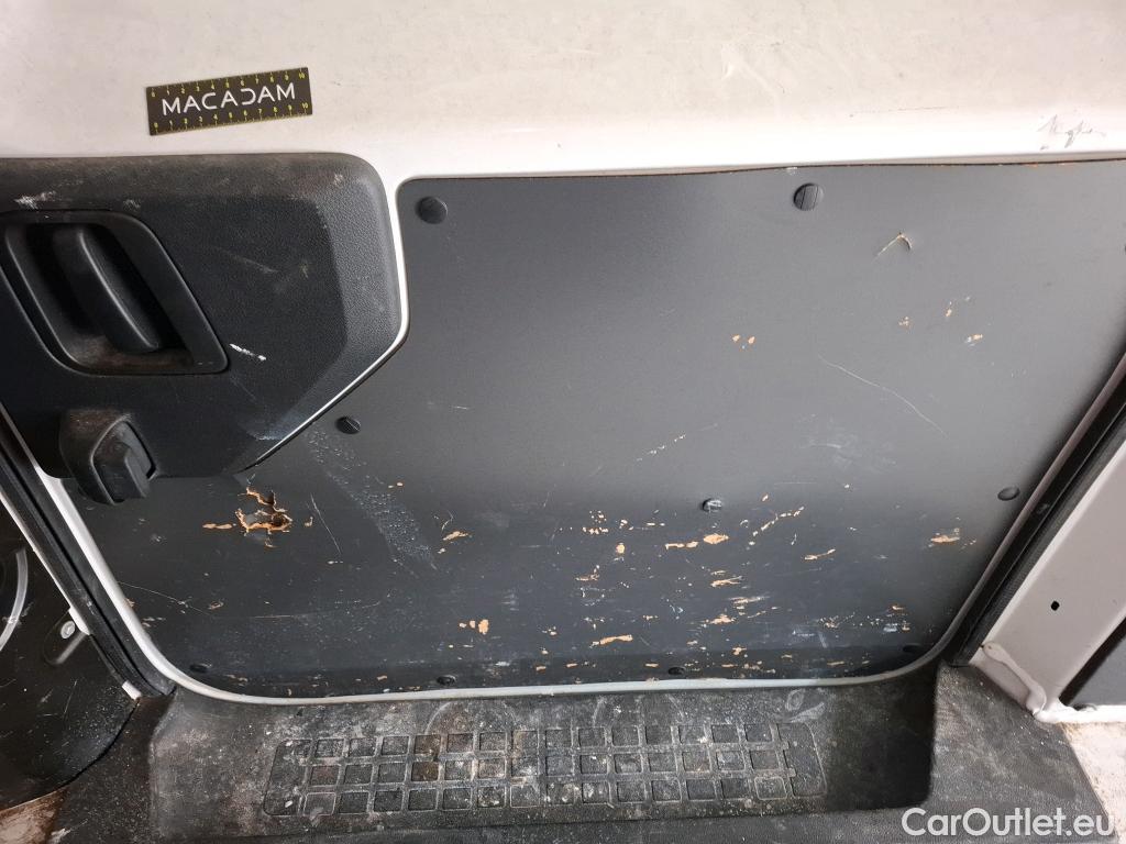  Peugeot  Expert  Fourgon Asphalt Standard 1.5 HDi 120CV BVM6 E6dT #1