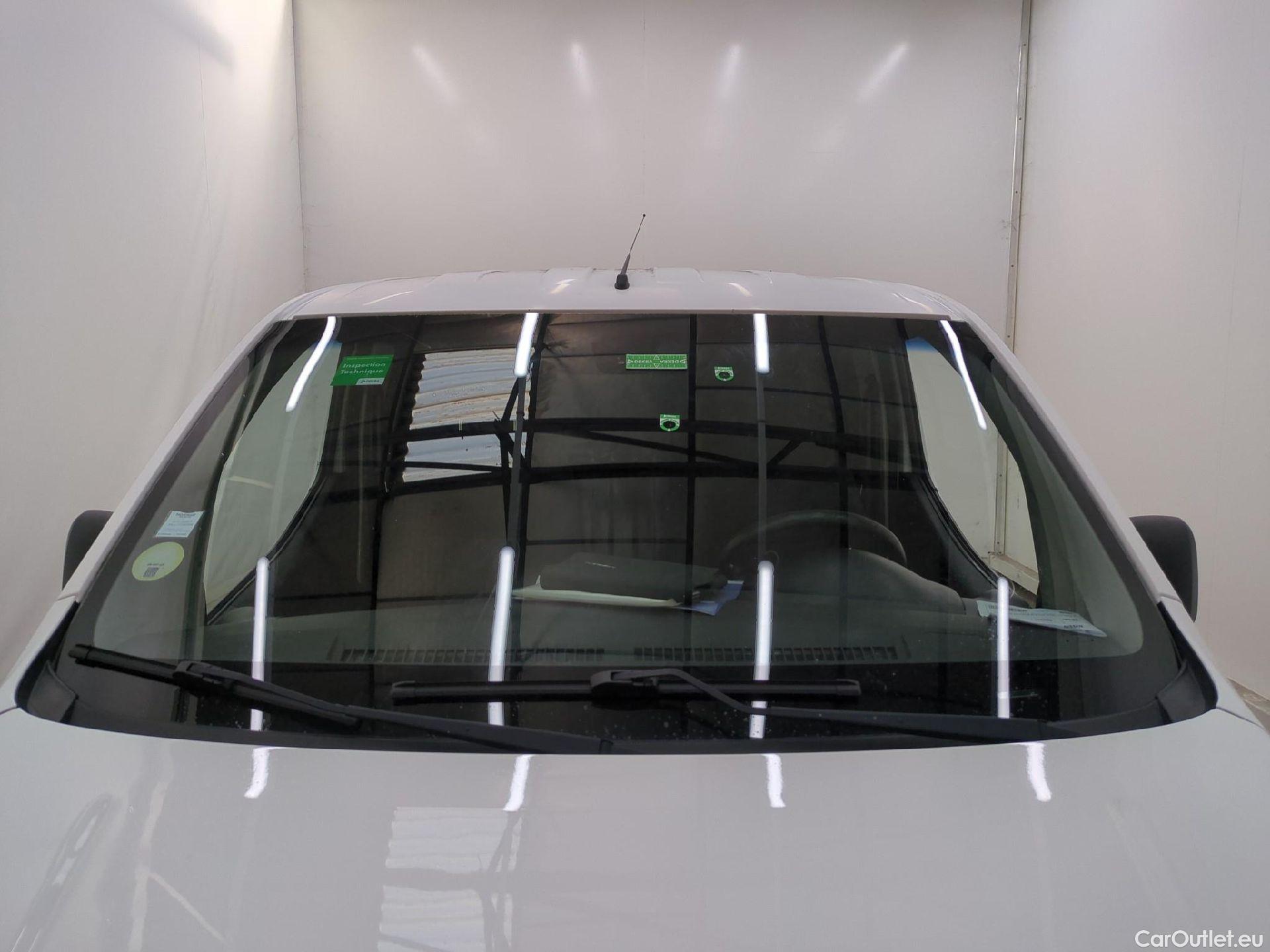  Nissan  NV200 NISSAN  VU 4p Fourgon 1,5L dCi 90ch Business #50