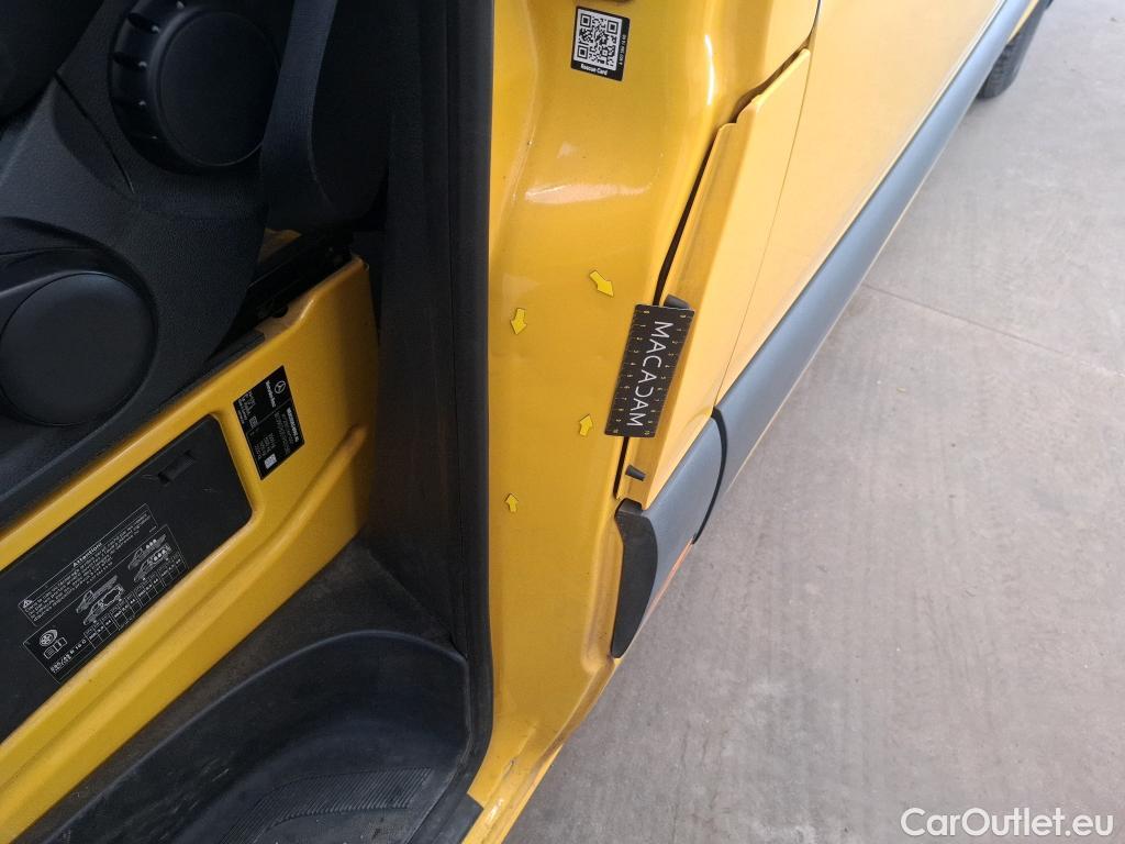  Mercedes  Sprinter MERCEDES-BENZ  / 2018 / 4P / Fourgon tôlé 315 FG 43 3,5t PRO Prop Léger #19