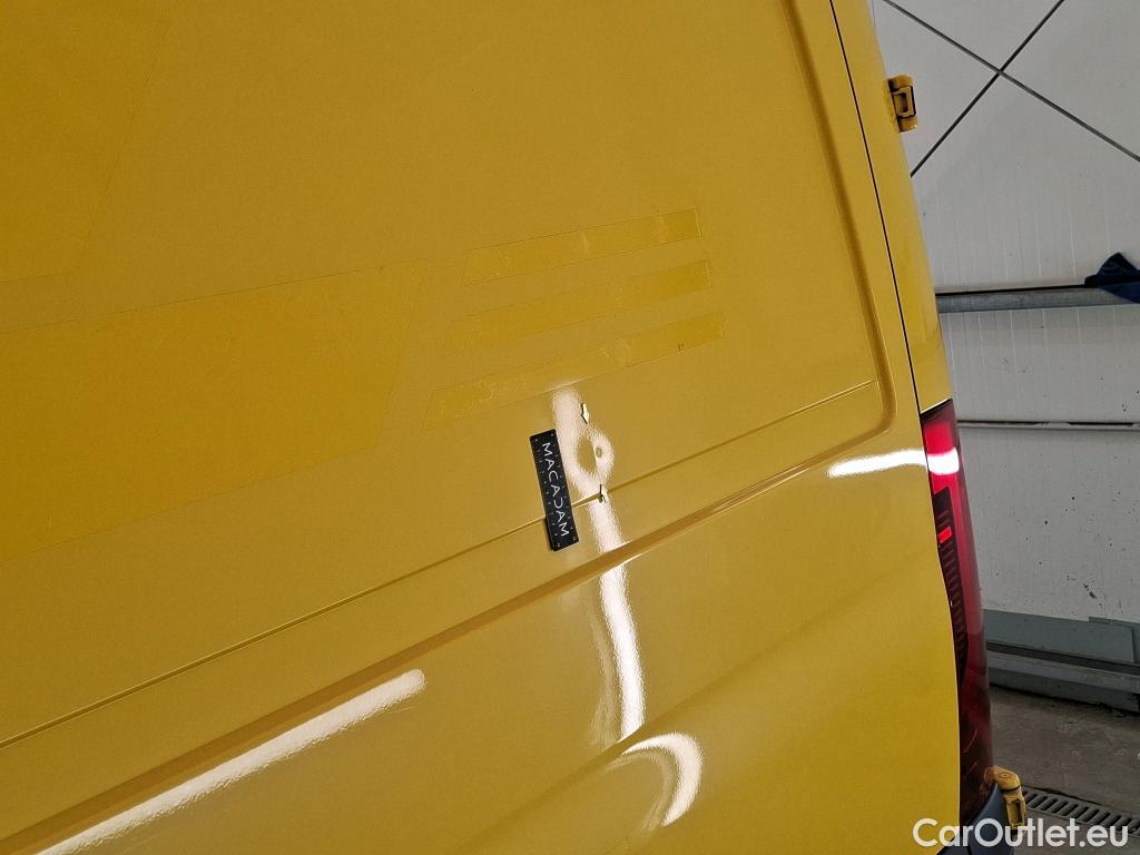  Mercedes  Sprinter MERCEDES-BENZ  / 2018 / 4P / Fourgon tôlé 315 FG 43 3,5t PRO Prop Léger #28