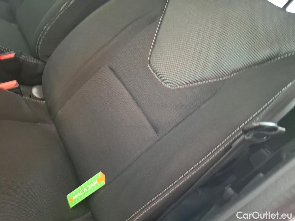  Renault  Clio RENAULT  Société VU 5p Berline Air dCi 75 - 18 #25