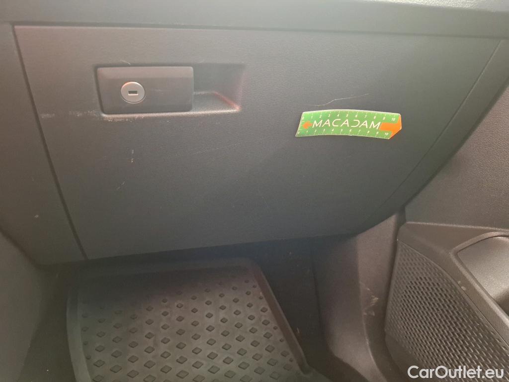  Volkswagen  Caddy VOLKSWAGEN  Cargo / 2021 / 4P / Fourgonnette 2.0 TDI 122ch DSG Maxi Business Plus #3