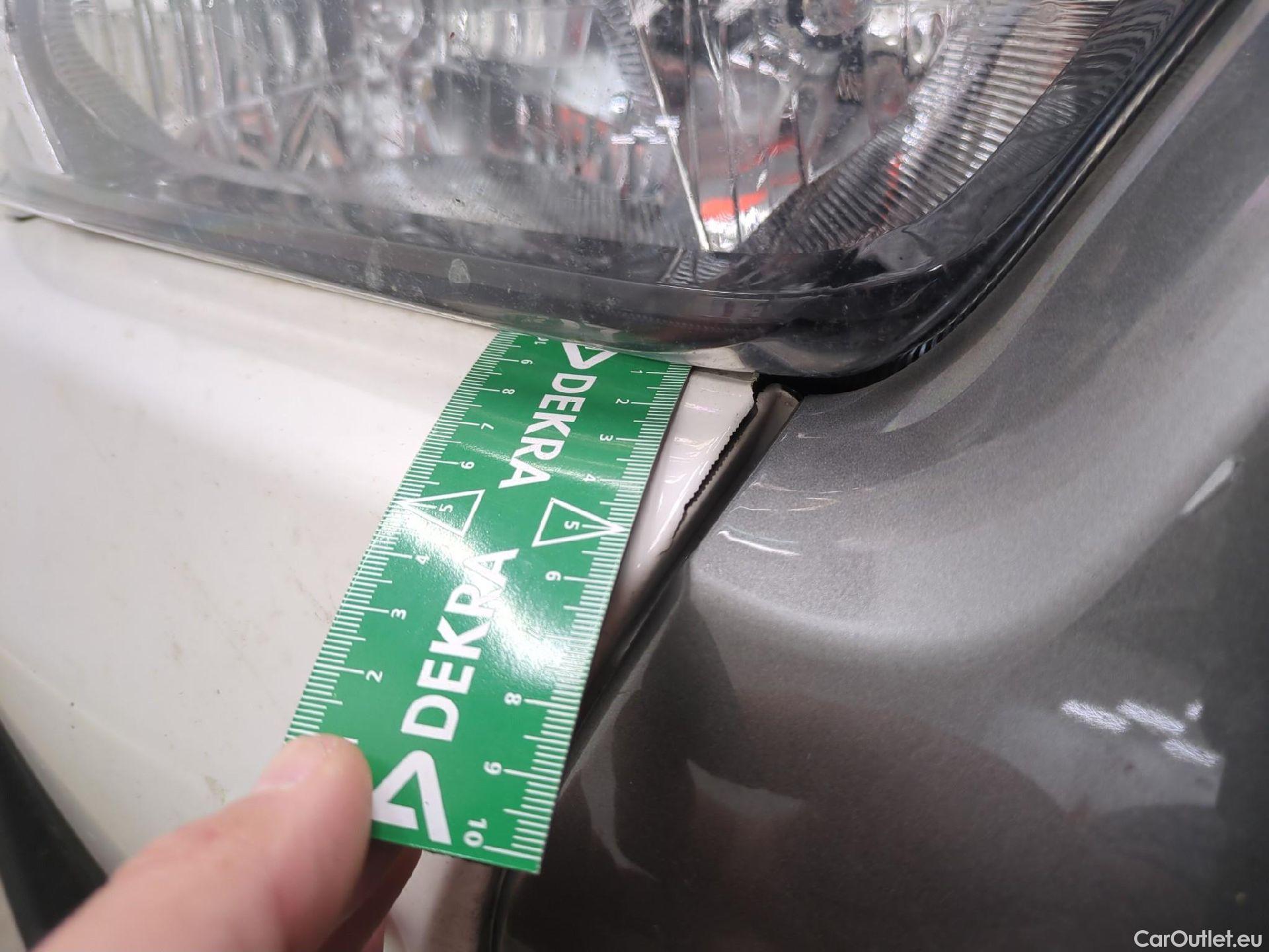  Toyota  Hilux TOYOTA  XC / 2020 / 4P / Pick-up 2.4 D-4D X-TRA LeCap 4WD #12