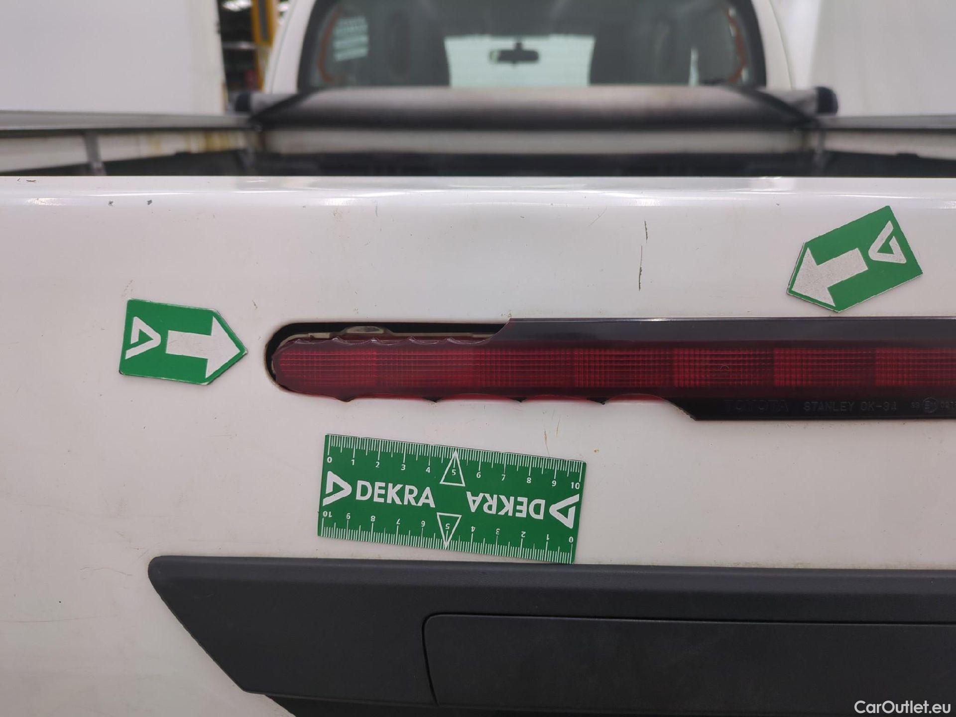  Toyota  Hilux TOYOTA  XC / 2020 / 4P / Pick-up 2.4 D-4D X-TRA LeCap 4WD #37