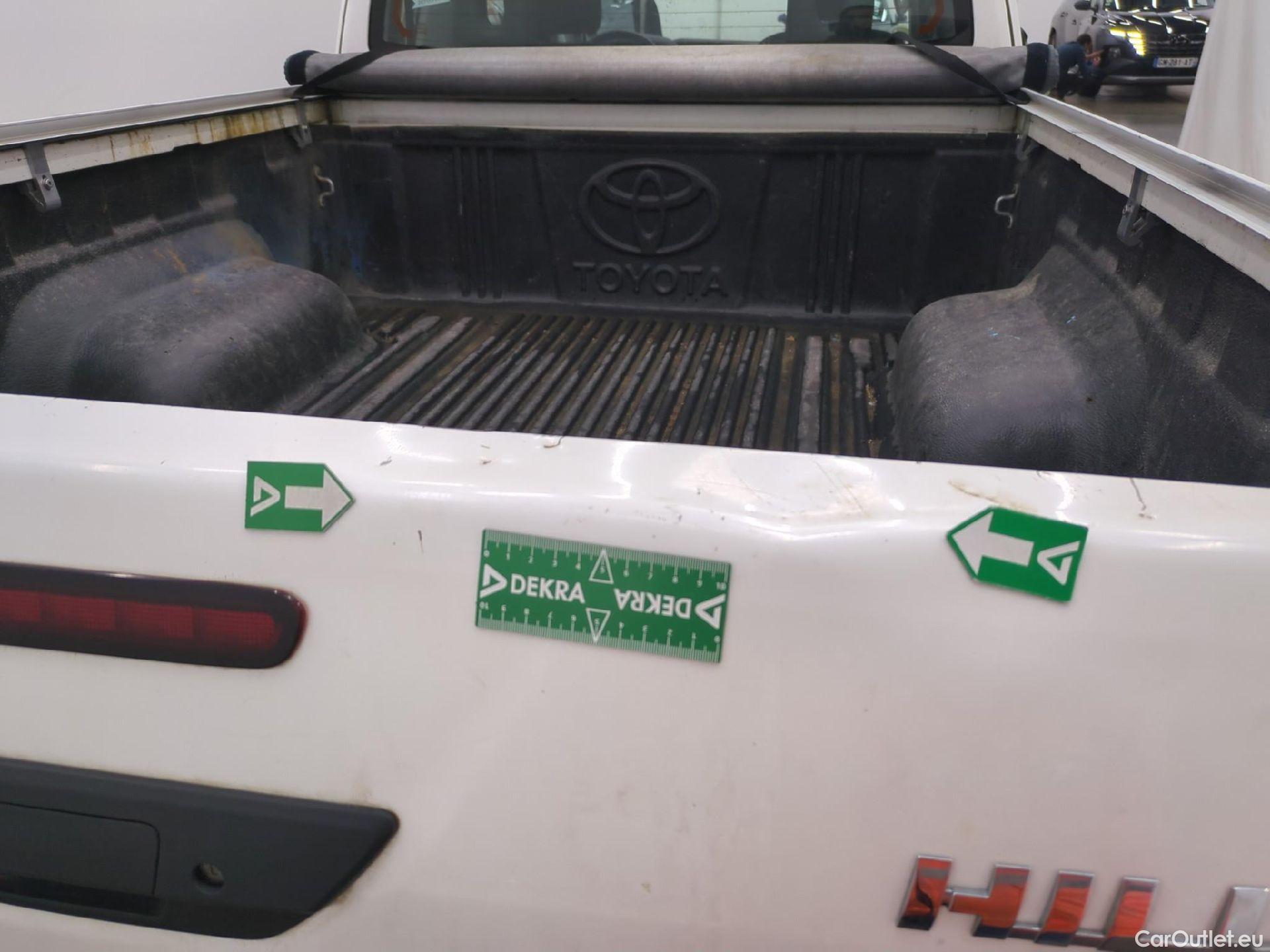  Toyota  Hilux TOYOTA  XC / 2020 / 4P / Pick-up 2.4 D-4D X-TRA LeCap 4WD #26