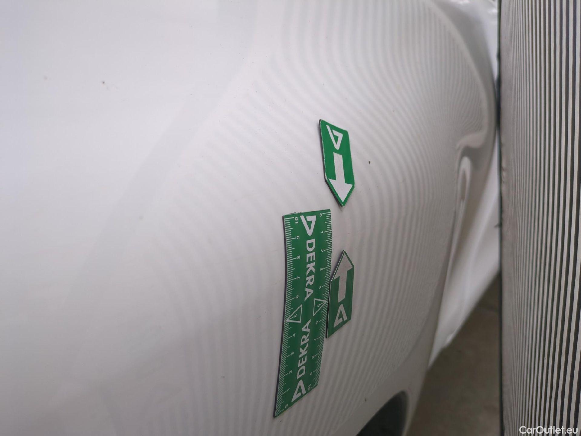  Toyota  Hilux TOYOTA  XC / 2020 / 4P / Pick-up 2.4 D-4D X-TRA LeCap 4WD #39