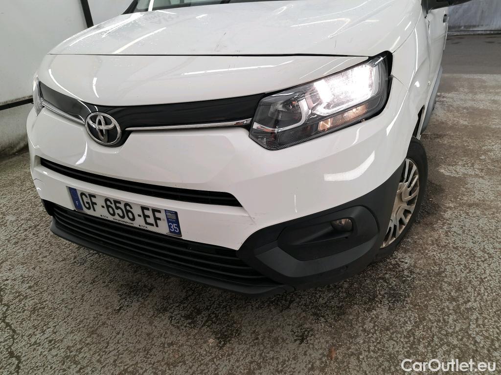  Toyota  Proace TOYOTA  City / 2019 / 4P / Fourgonnette 1.5 Medium 100 D-4D Business #22