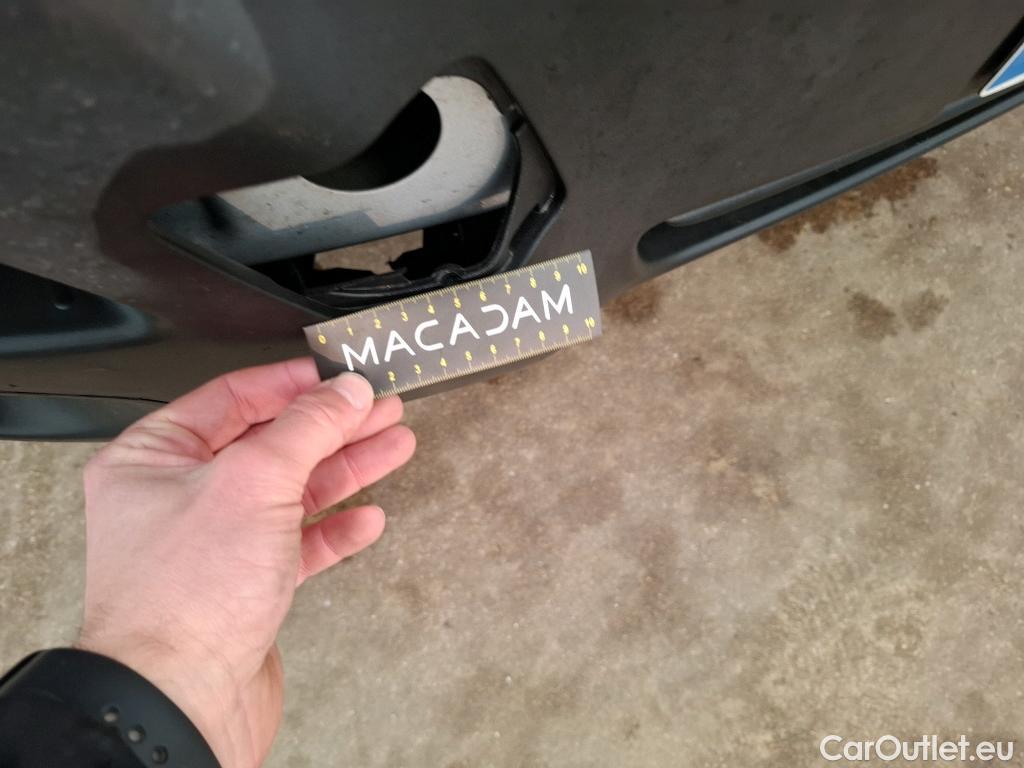  Renault  Master Renault V.I.  VU 4p Fourgon 2.3 125.35 FG L3H2 GC P-MJ #50