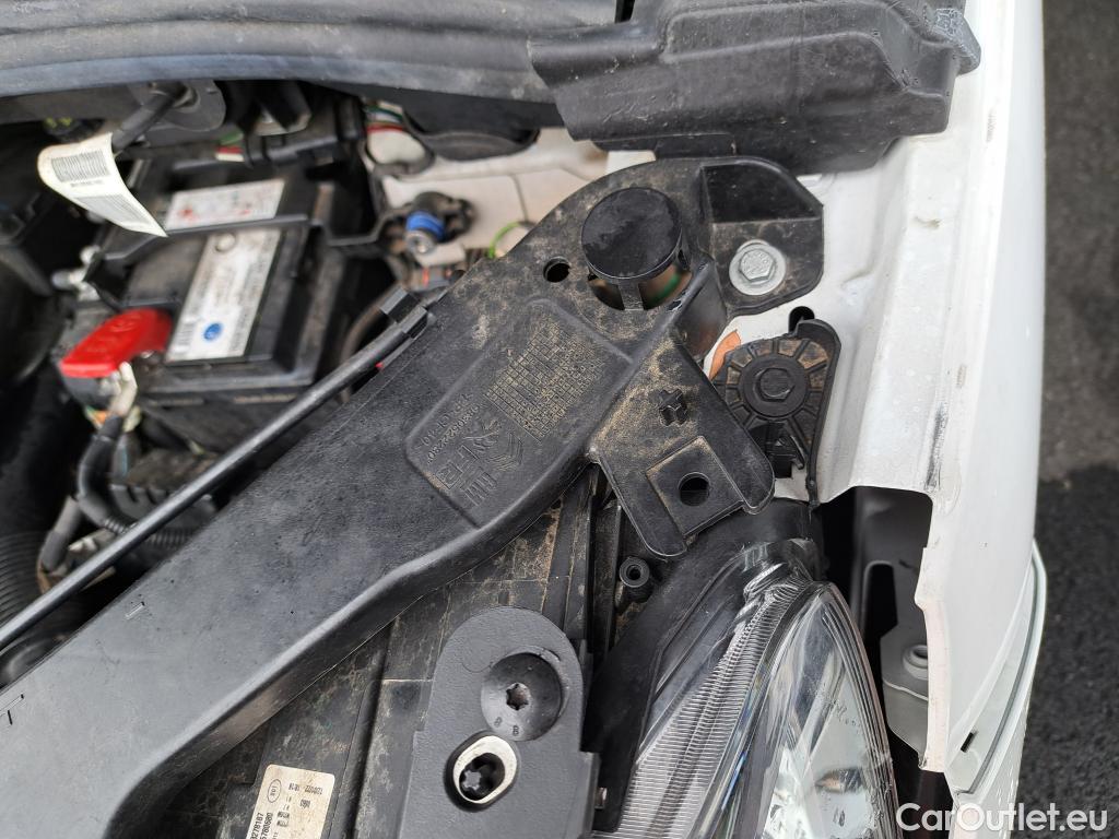  Toyota  Proace TOYOTA  City / 2019 / 4P / Fourgonnette 1.5 Medium 100 D-4D Business #33