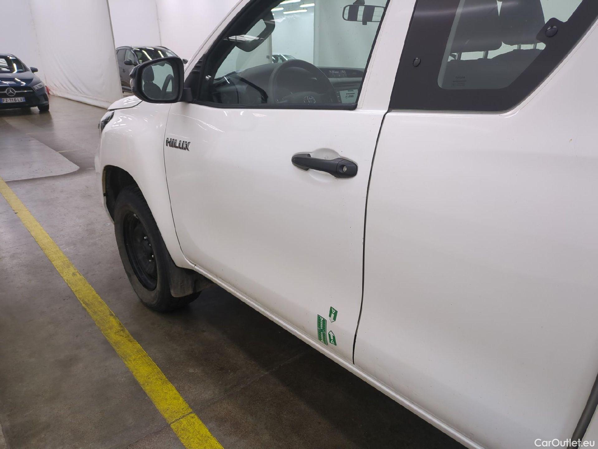  Toyota  Hilux TOYOTA  XC / 2020 / 4P / Pick-up 2.4 D-4D X-TRA LeCap 4WD #18