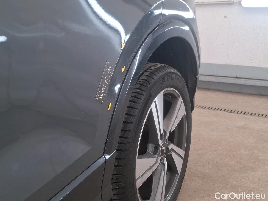  Audi  Q2  30 TDI Design Luxe 1.6 TDI 115CV BVA7 E6dT #2