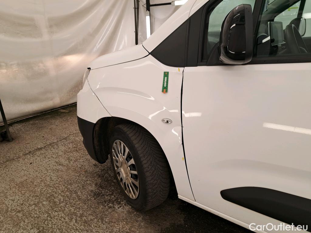  Toyota  Proace TOYOTA  City / 2019 / 4P / Fourgonnette 1.5 Medium 100 D-4D Business #5