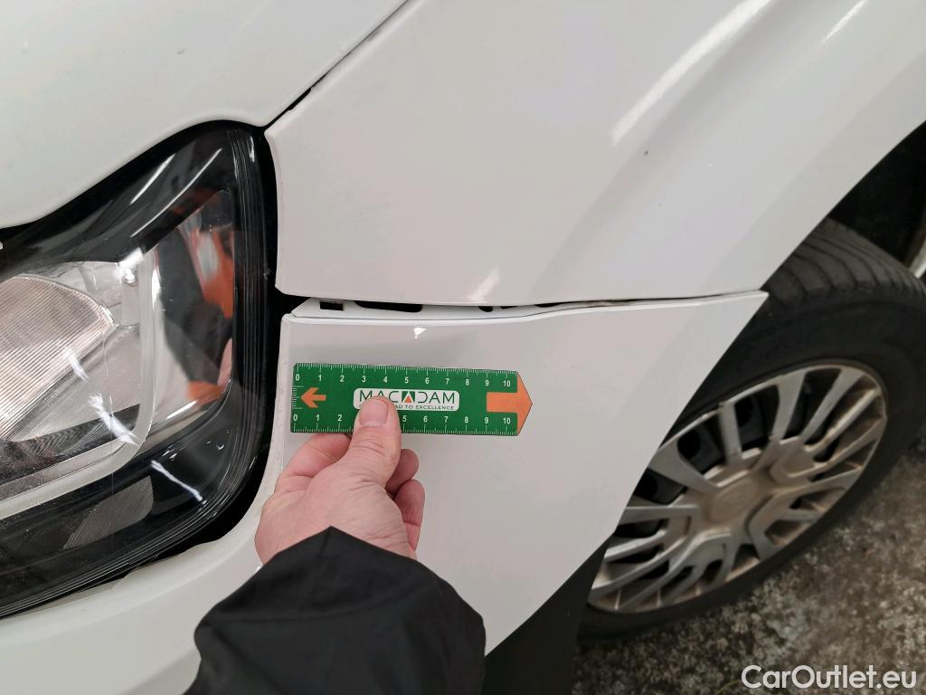  Toyota  Proace TOYOTA  City / 2019 / 4P / Fourgonnette 1.5 Medium 100 D-4D Business #24