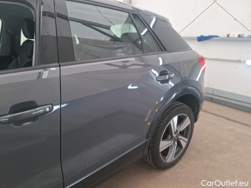  Audi  Q2  30 TDI Design Luxe 1.6 TDI 115CV BVA7 E6dT #1