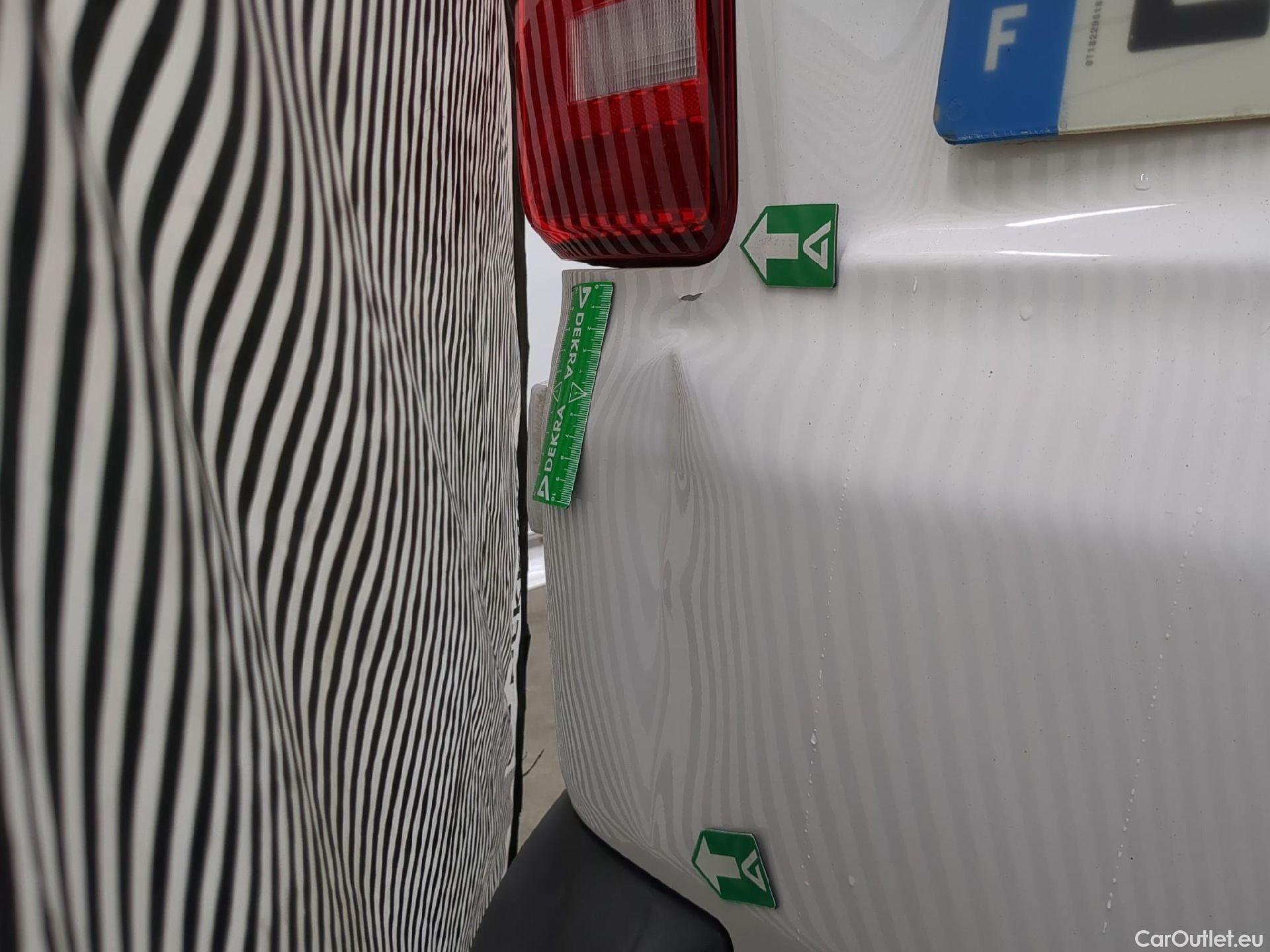  Volkswagen  Transporter T6  Fourgon 4Motion 2.0 TDI 150CV BVM6 E6 #3