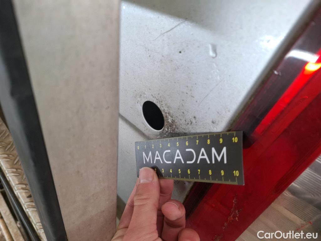  Renault  Master Renault V.I.  VU 4p Fourgon 2.3 125.35 FG L3H2 GC P-MJ #44