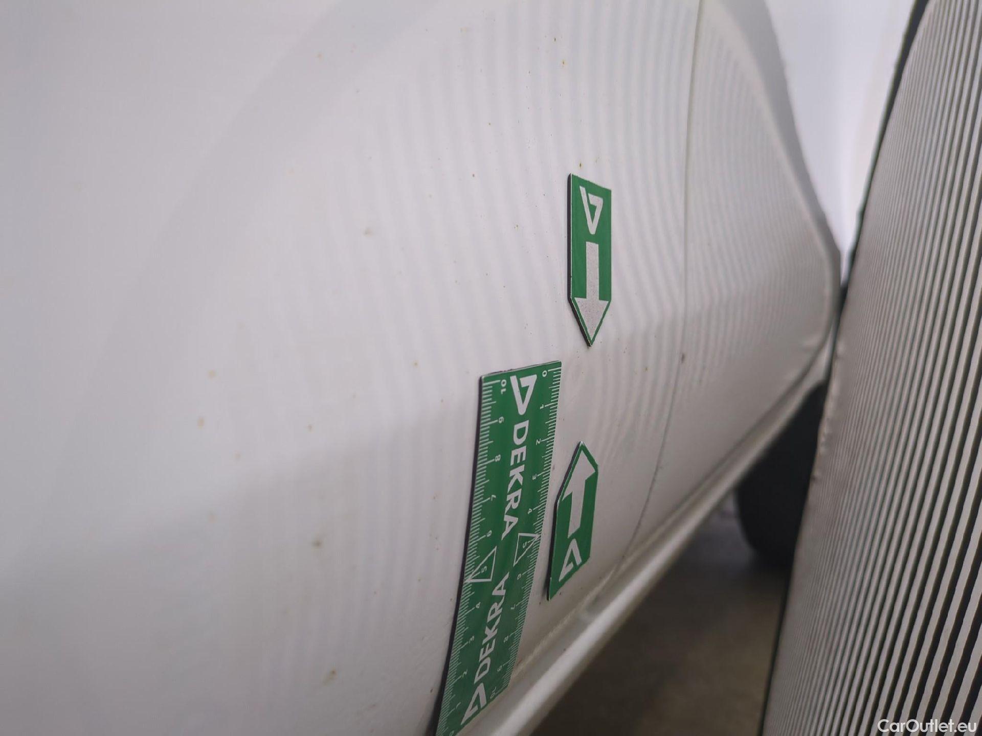  Toyota  Hilux TOYOTA  XC / 2020 / 4P / Pick-up 2.4 D-4D X-TRA LeCap 4WD #20