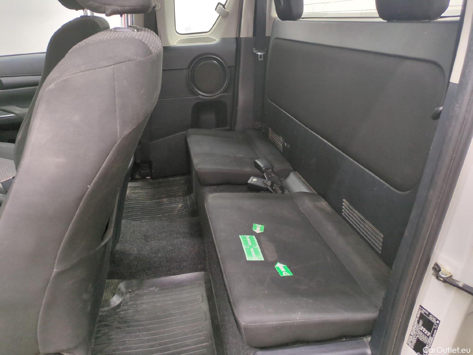  Toyota  Hilux TOYOTA  XC / 2020 / 4P / Pick-up 2.4 D-4D X-TRA LeCap 4WD #4