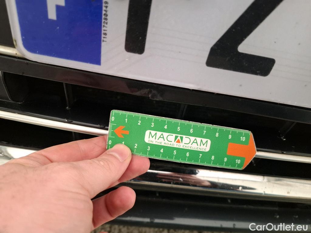  Audi  A4  Avant 30 TDI Business Line 2.0 TDI 135CV BVA7 E6d #2