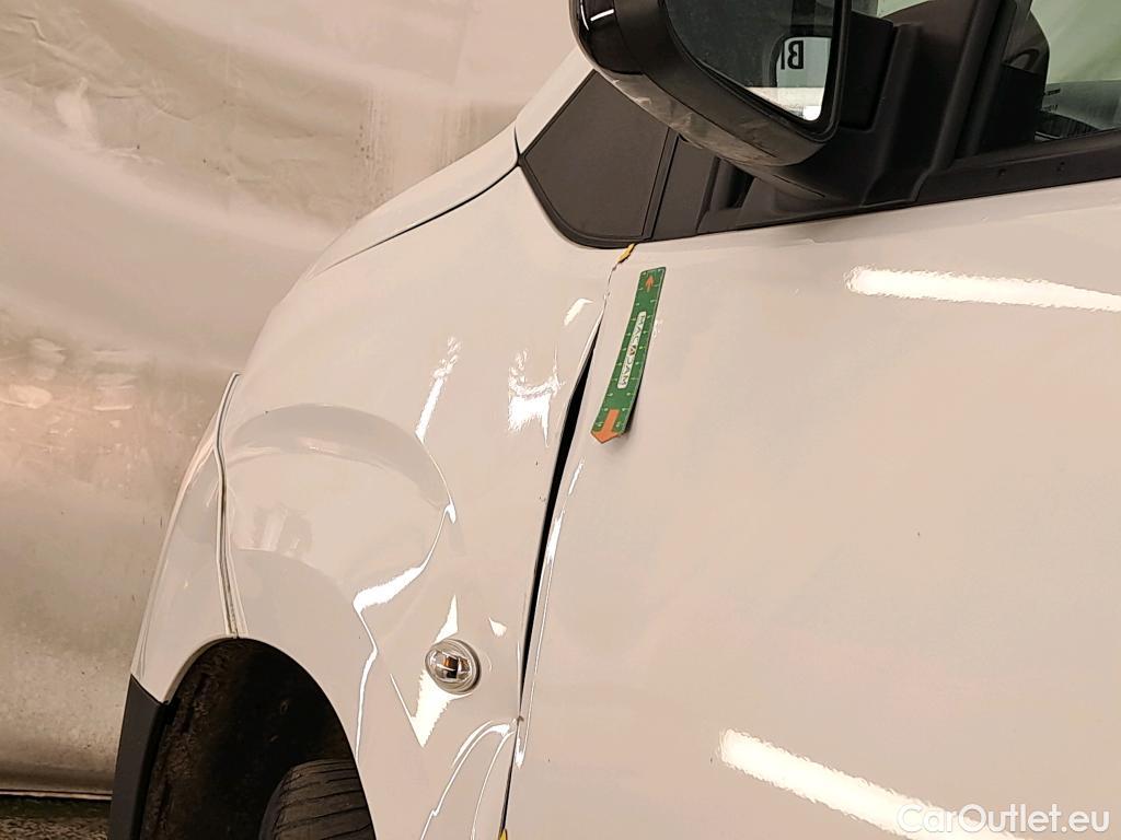  Toyota  Proace TOYOTA  City / 2019 / 4P / Fourgonnette 1.5 Medium 100 D-4D Business #17