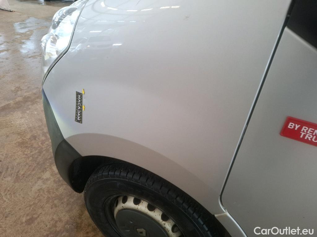  Renault  Master Renault V.I.  VU 4p Fourgon 2.3 125.35 FG L3H2 GC P-MJ #85