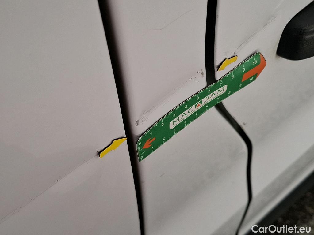  Renault  Trafic  Fourgon L1H1 3T Grand Confort 2.0 dCi 130CV BVM6 E6d #22