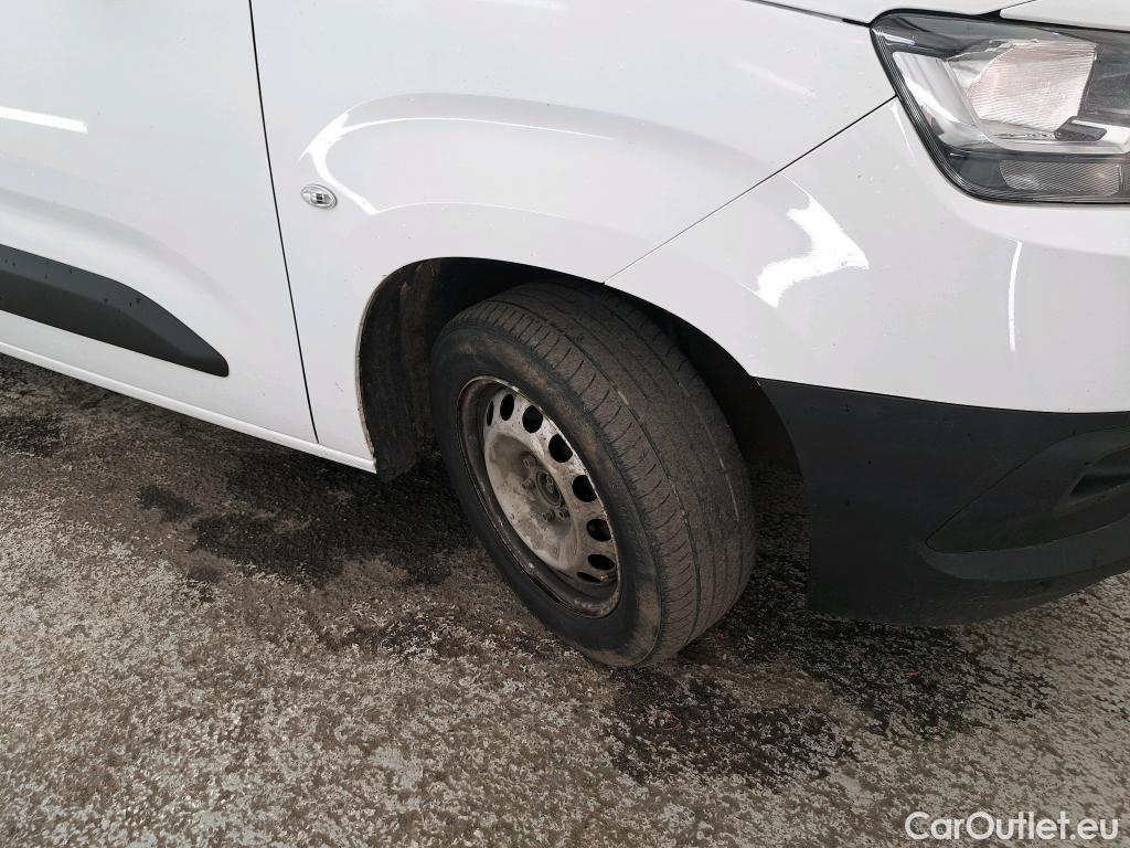  Toyota  Proace TOYOTA  City / 2019 / 4P / Fourgonnette 1.5 Medium 100 D-4D Business #27